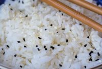 Fluffy White Rice: Stovetop Perfection Made Easy
