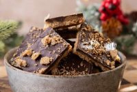 Irresistibly Buttery Graham Cracker Christmas Crack