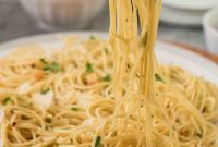 Aromatic Garlic and Olive Oil Spaghetti