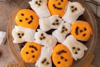 Bewitching Halloween S’mores Dip