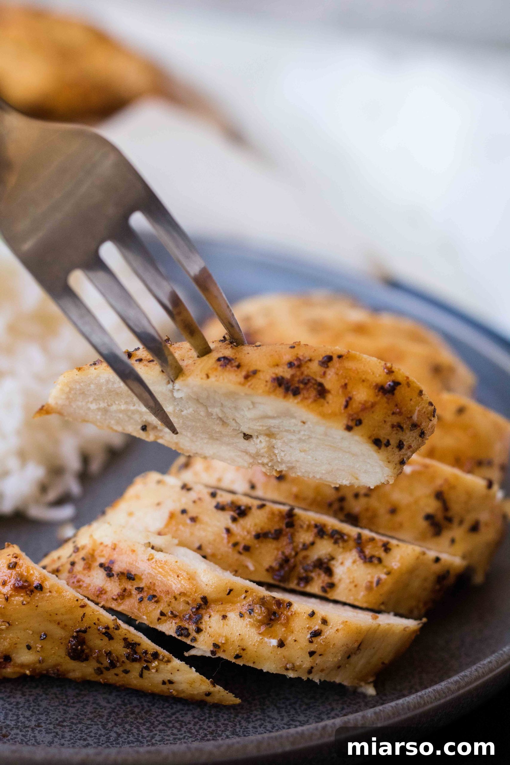 Air fryer chicken breast keto - a healthy and delicious option