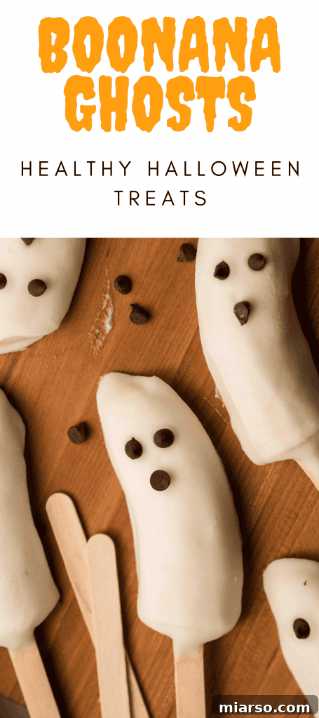 Healthy Halloween Banana Ghost - Pin this recipe!