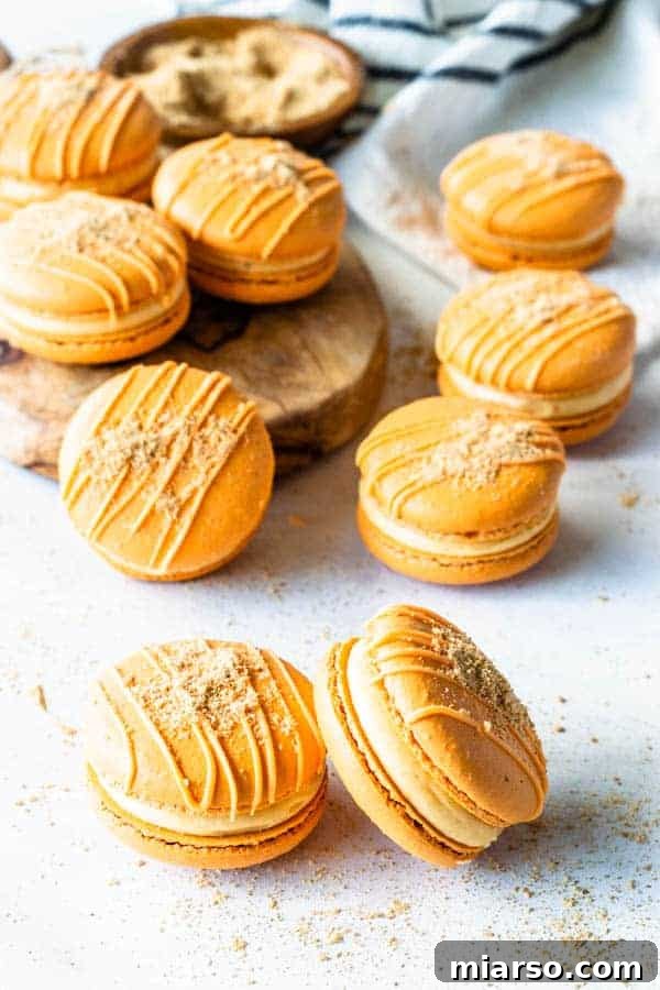 24 Days of Pumpkin Delights 4 Pies and Tacos pumpkin macaroons for the 24 days of pumpkin recipes