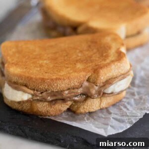 Golden Peanut Butter Banana Melt 11 Izgara fıstık ezmeli muzlu sandviç