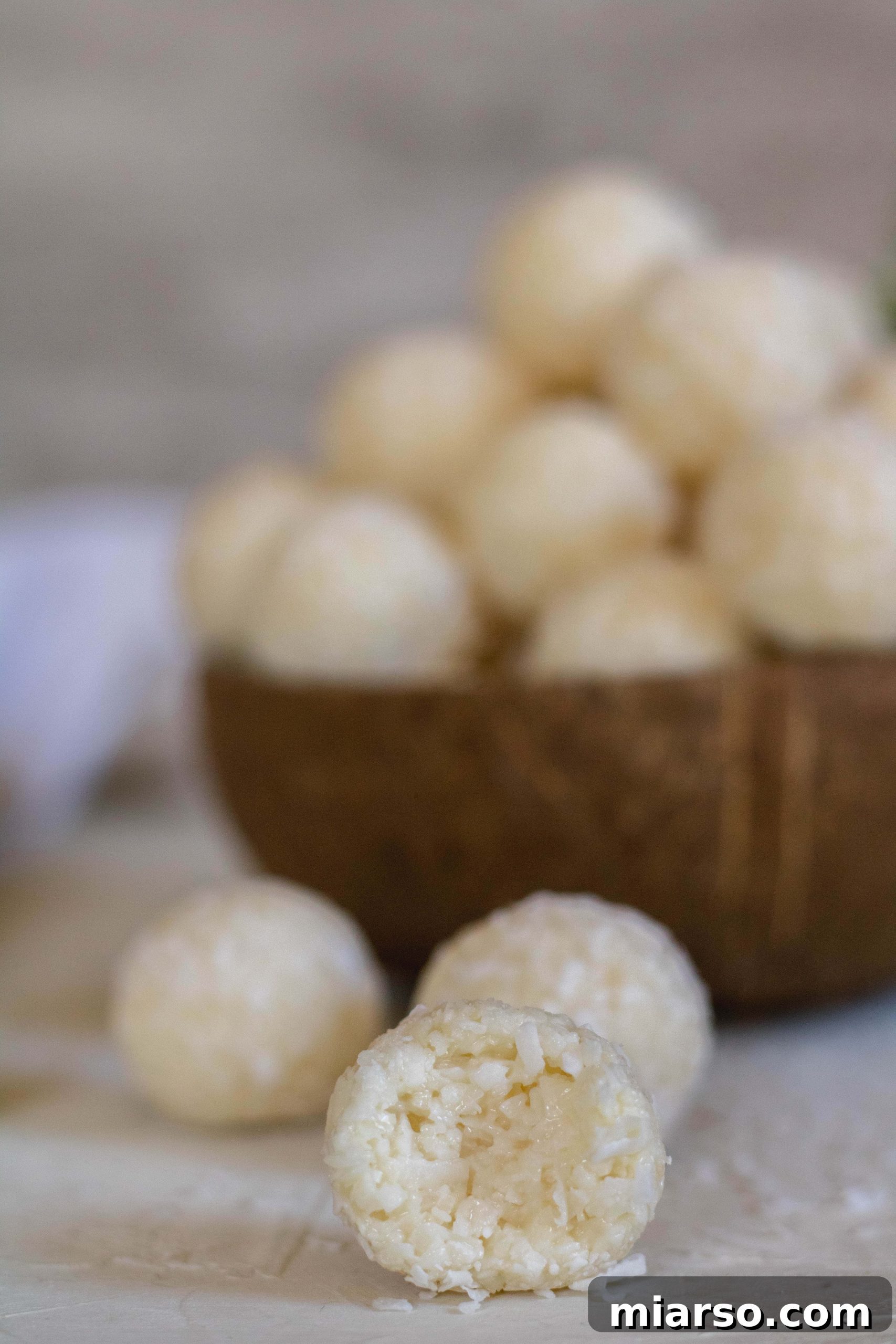 Step-by-step guide on how to make coconut balls quickly