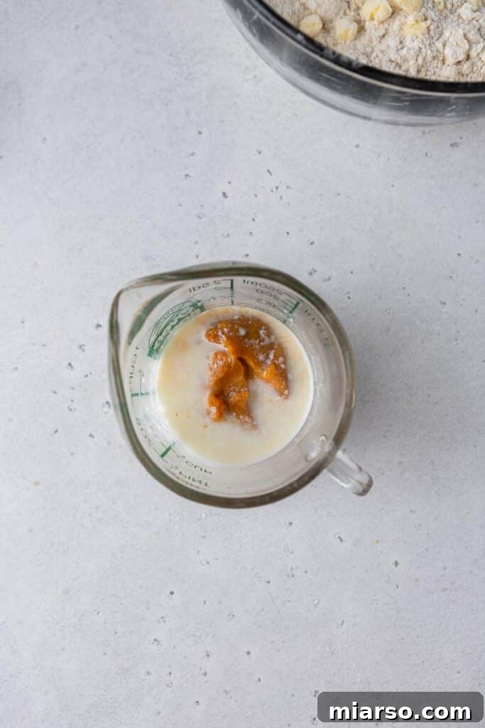 Pumpkin puree and buttermilk ready to mix