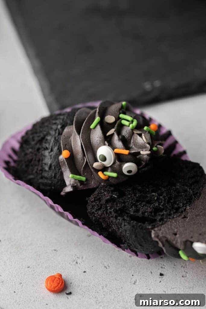Midnight Velvet Monster Cupcakes 9 Halloween monster cupcakes | Black velvet cupcakes