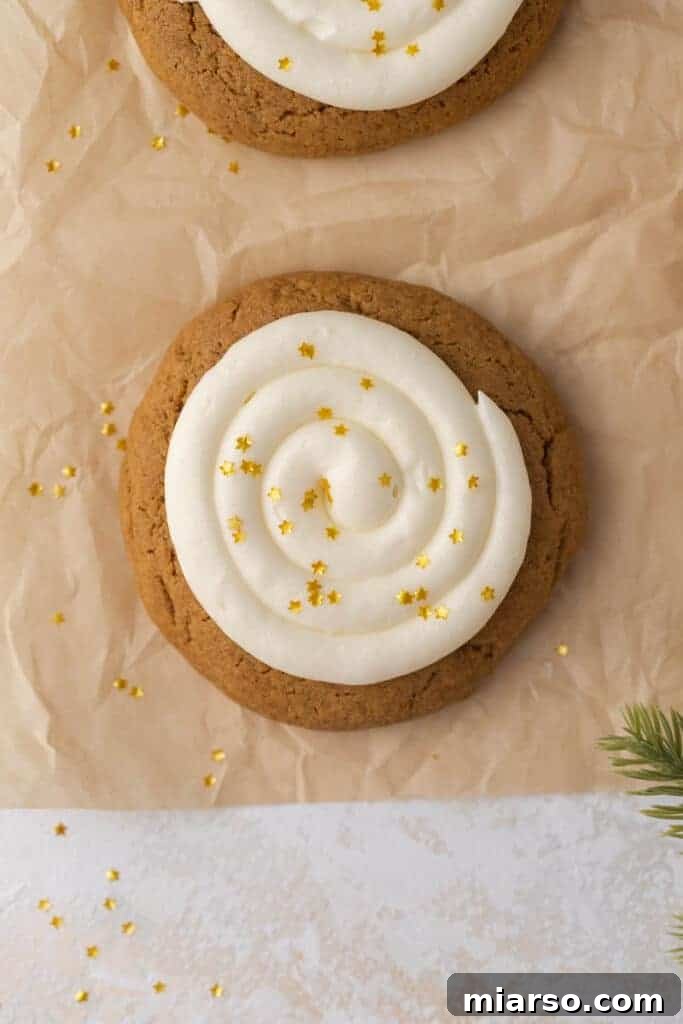 Crumbl gingerbread cookies 