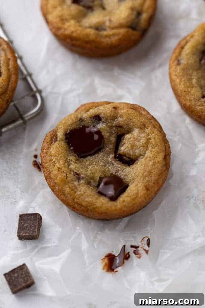 Easy mini cookies ready to be enjoyed
