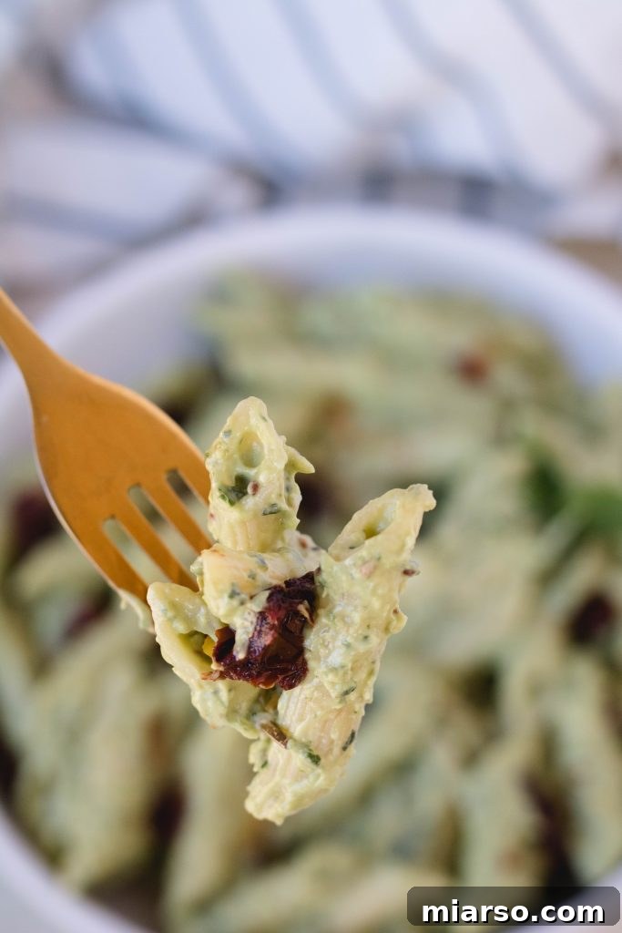 Easy vegan avocado sauce with pasta