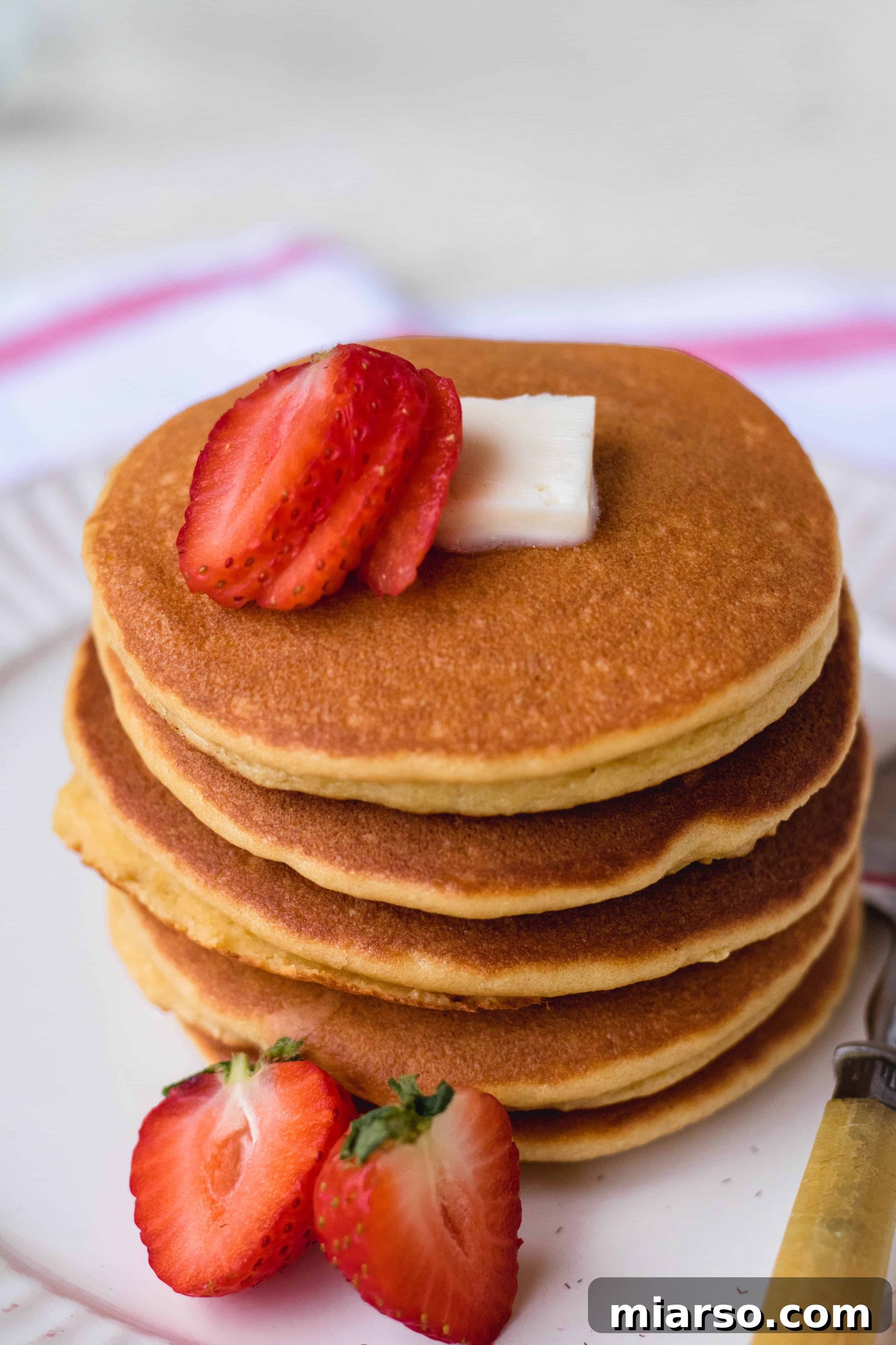 Ultimate Fluffy Almond Flour Pancakes 9 Almond milk pancake recipe batter