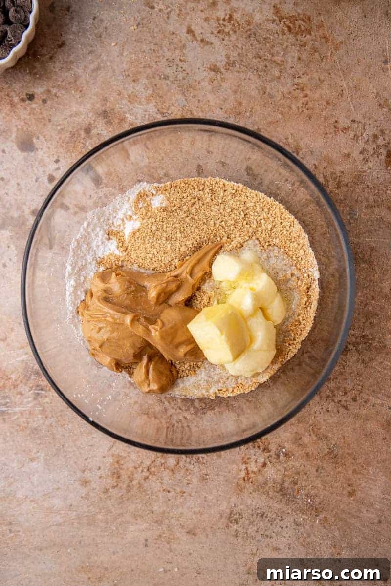 No-Bake Peanut Butter Oreo Bars 7 Peanut butter filling in a mixing bowl