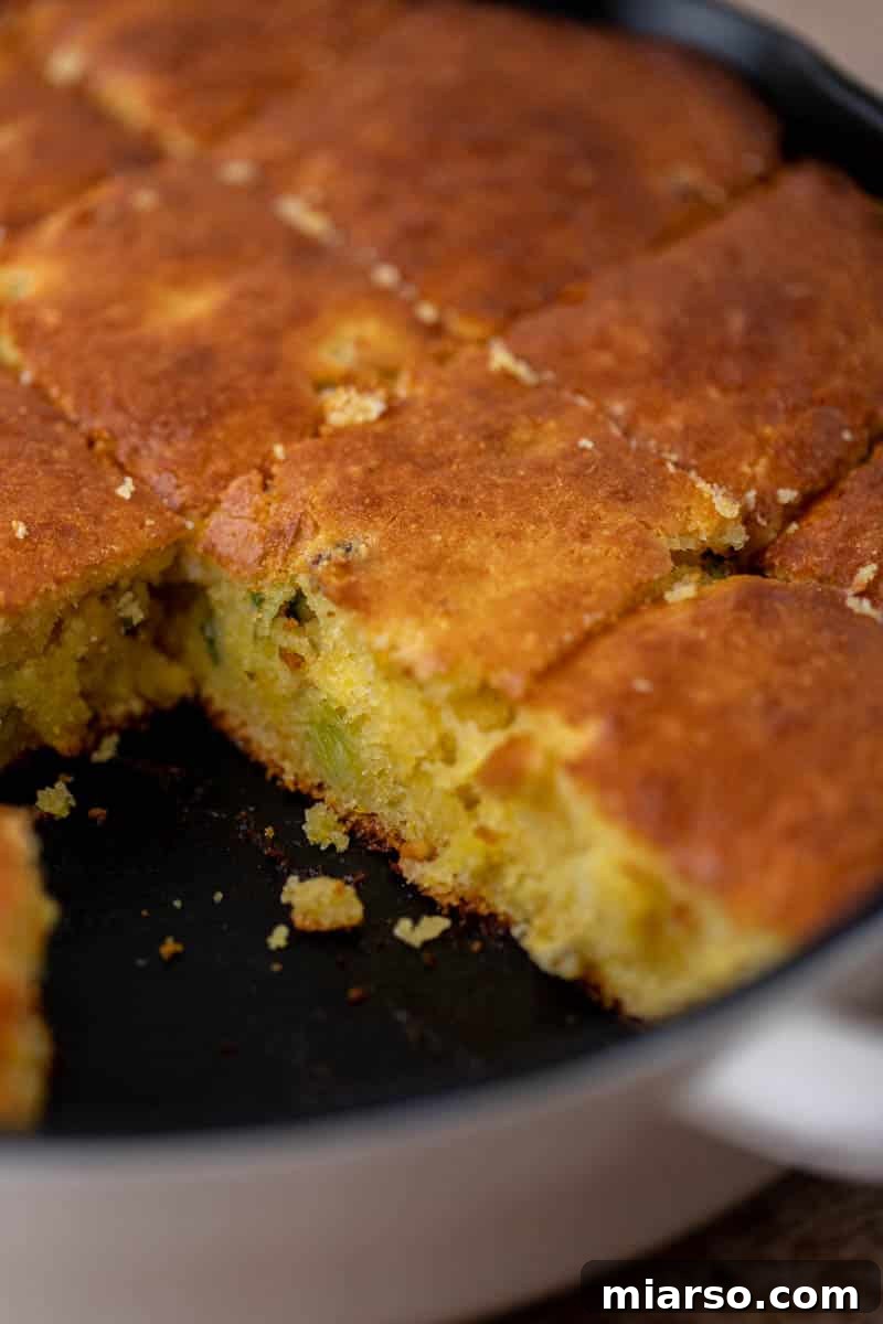 Skillet cornbread