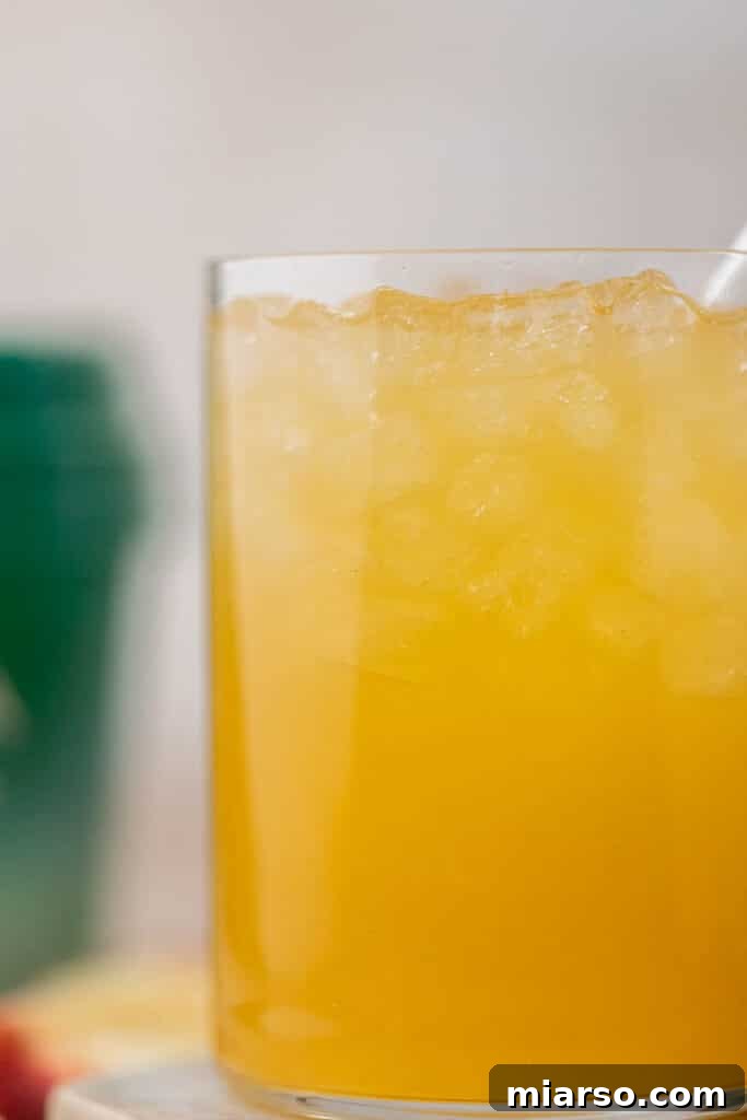 Starbucks peach green tea lemonade in a glass