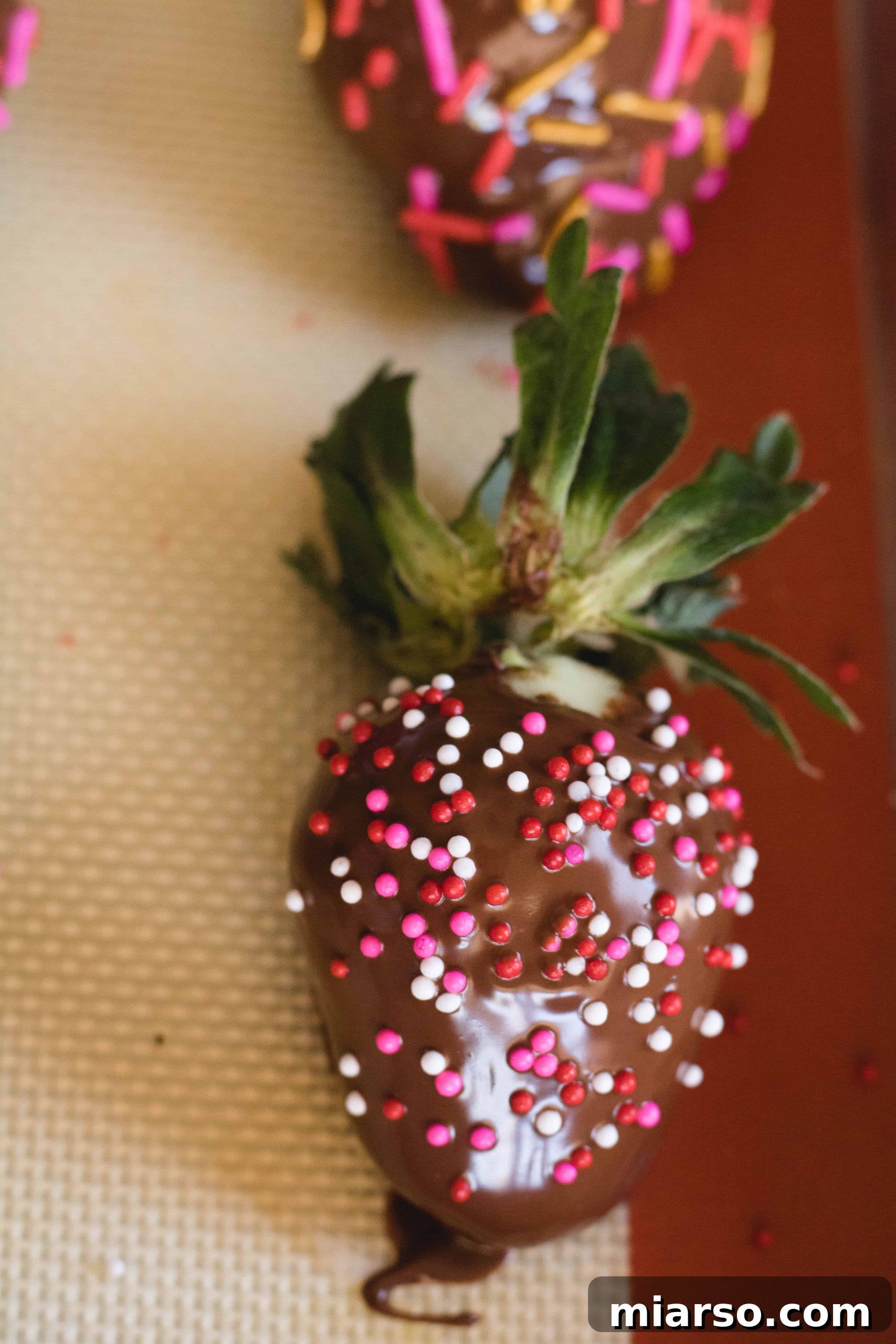 making chocolate covered strawberries