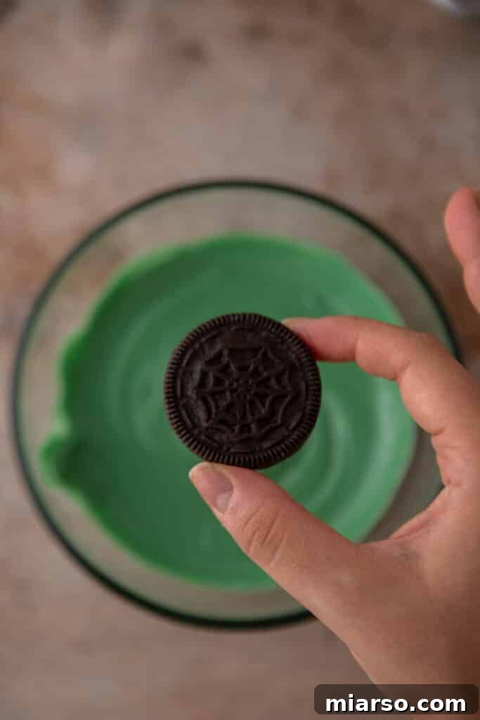 Oreo dipped in chocolate