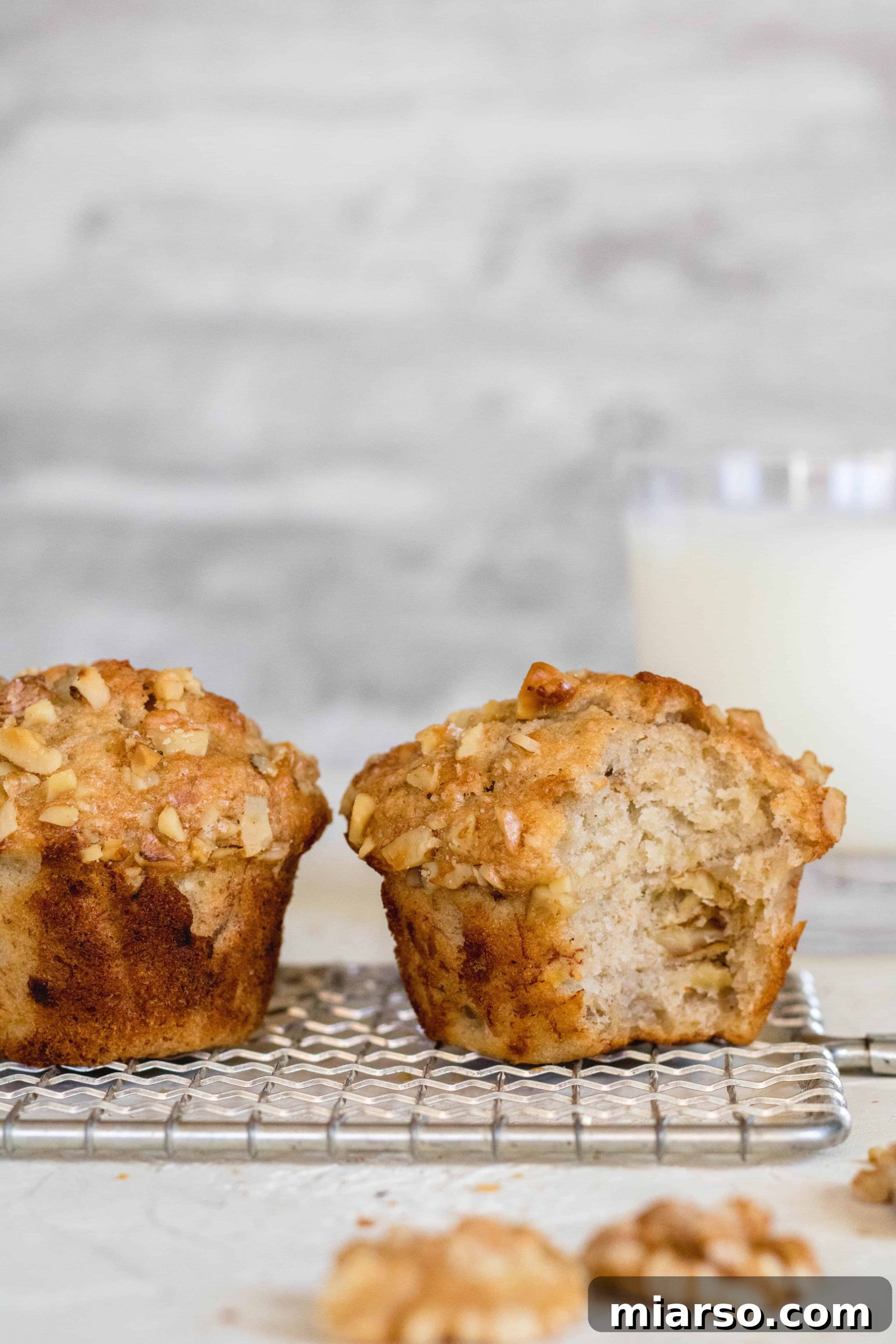 Sweet Serenity: 20 Baking Recipes for Stress Relief 20 Easy and delicious banana walnut muffins for stress baking