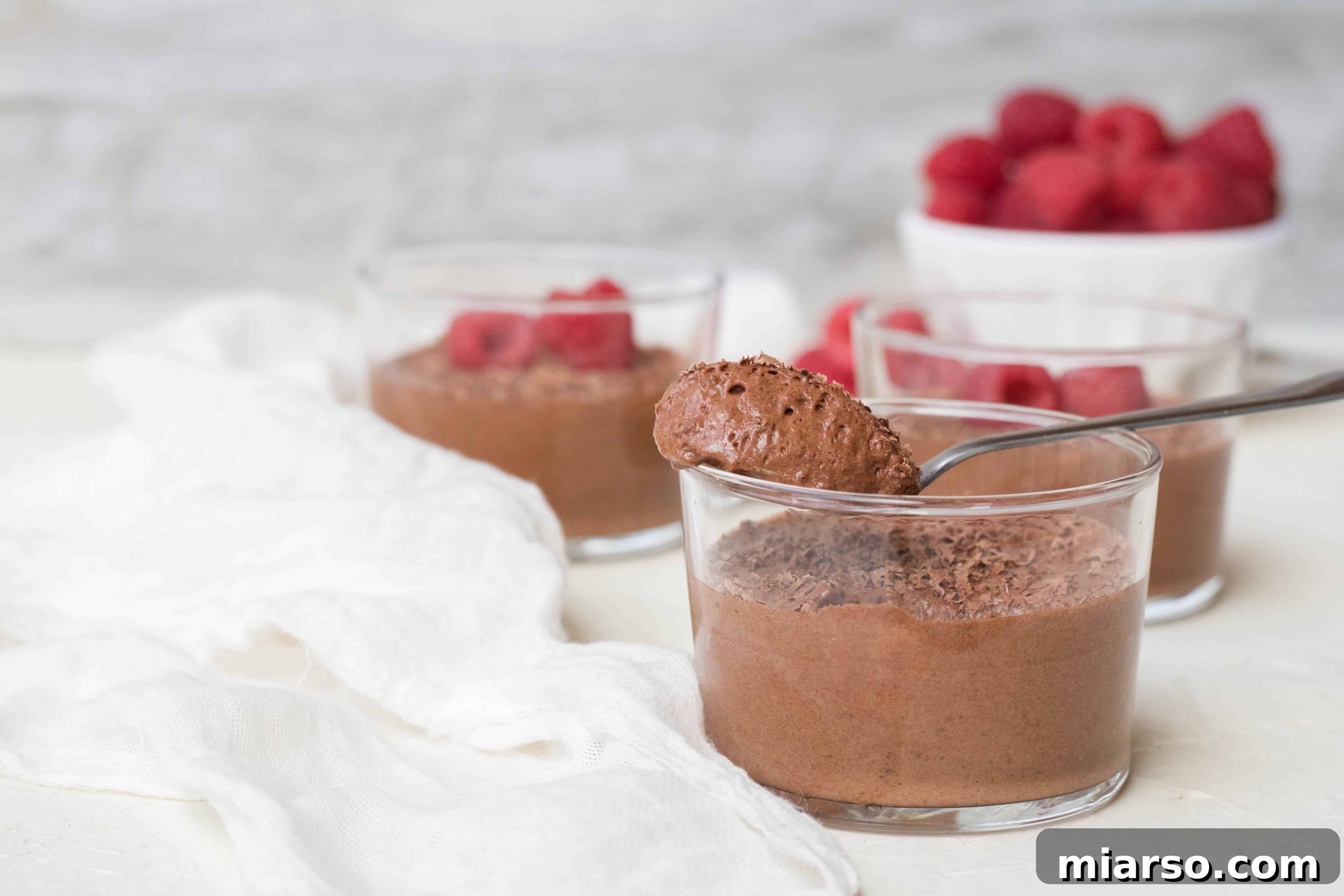 Vegan chocolate mousse with aquafaba