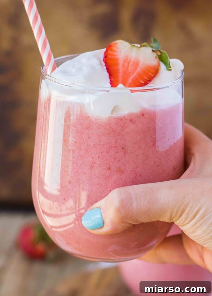 strawberry banana smoothie healthy recipe - close up